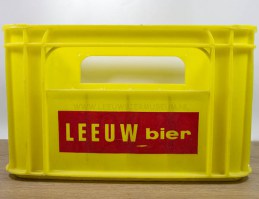 Leeuw bier kunststofkrat jaren 70 1a